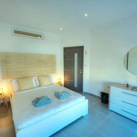 Apartment Charming, Modern 2bedroom With Sun Terrace Egue1-1 *
