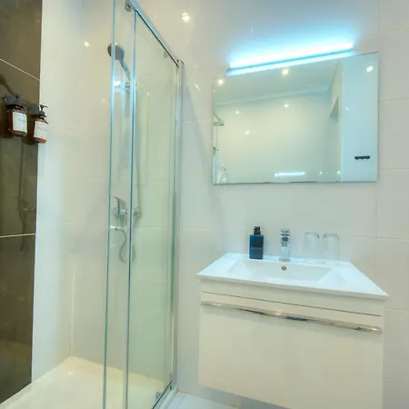 Apartment Charming, Modern 2bedroom With Sun Terrace Egue1-1 *