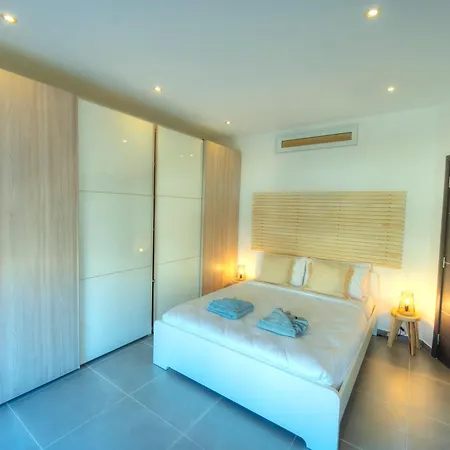 Apartment Charming, Modern 2bedroom With Sun Terrace Egue1-1